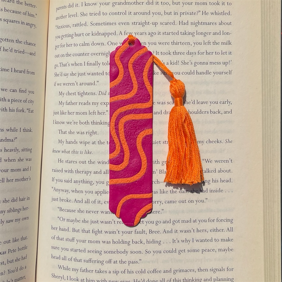 Wavy Pink/Orange Bookmark